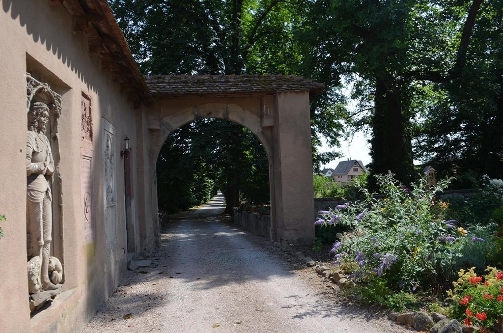 Chambres D'Hotes Chateau De Grunstein Стоцхейм Экстерьер фото